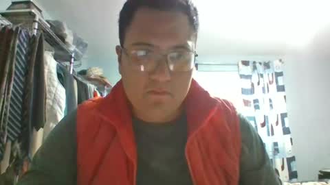 urielmedina960831 online show from 12/29/24, 12:03