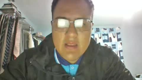 urielmedina960831 online show from 12/23/24, 12:59