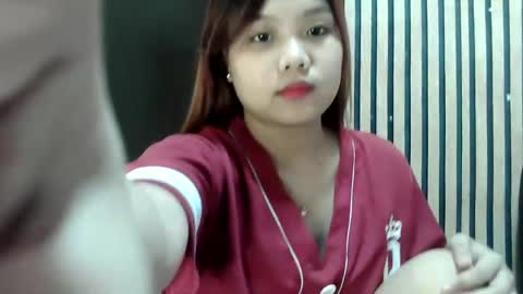 urpinaycutie online show from 11/13/24, 10:39