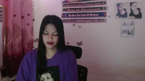 hi im kim online show from 11/18/24, 12:33