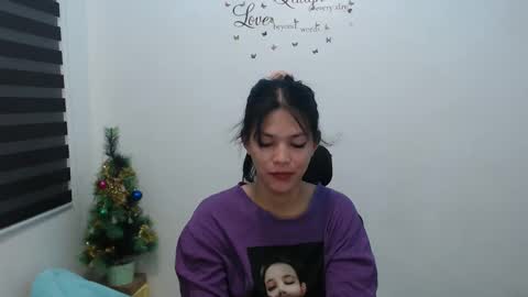 hi im kim online show from 12/11/24, 02:16