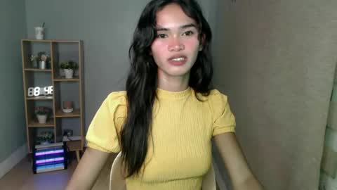 ursandra_xx online show from 12/13/24, 12:25