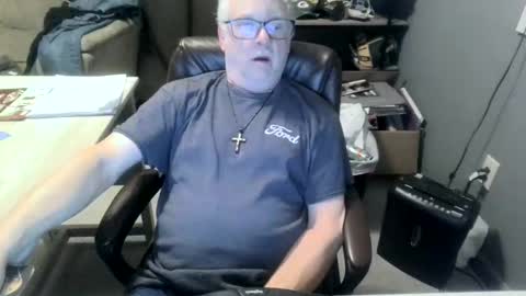 Indiana dad online show from 12/01/24, 09:43