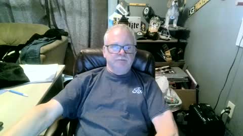 Indiana dad online show from 11/30/24, 07:38