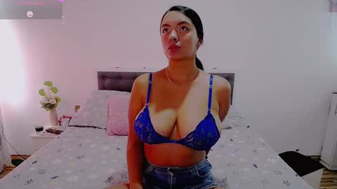 valeria 24 online show from 01/06/25, 03:56