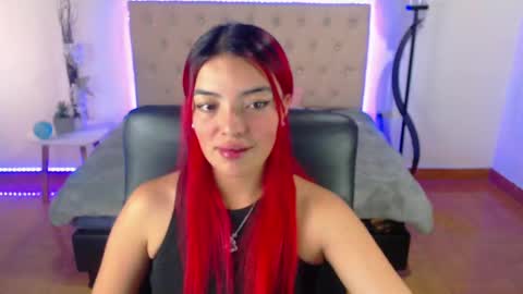 valeria_ramirez_ online show from 01/08/25, 01:18