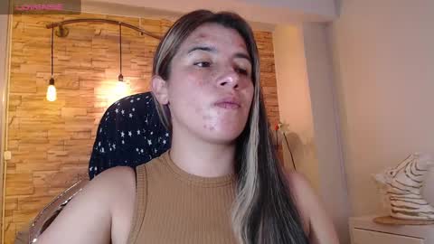 valerie_b online show from 01/04/25, 07:33