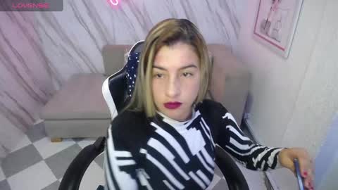 valerie_b online show from 01/11/25, 03:03