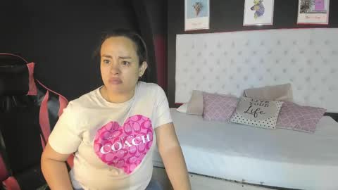 vane_sierra online show from 12/23/24, 11:28