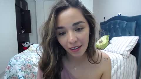 victoriacowen online show from 01/08/25, 04:46