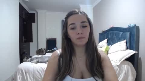 victoriacowen online show from 01/15/25, 11:29