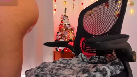 victorialeone online show from 12/24/24, 03:18