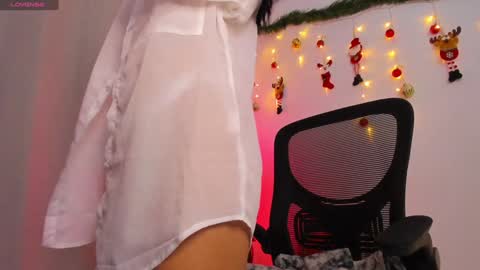 victorialeone online show from 12/13/24, 01:07