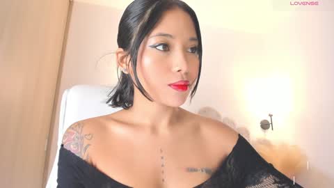 violeth___ online show from 12/23/24, 11:17