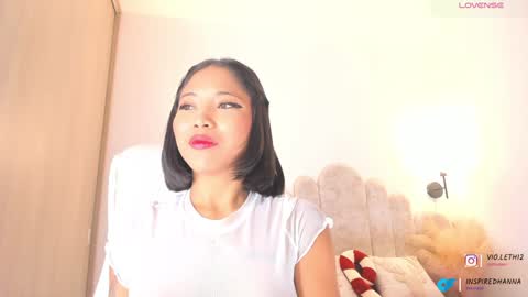 violeth___ online show from 12/07/24, 11:14