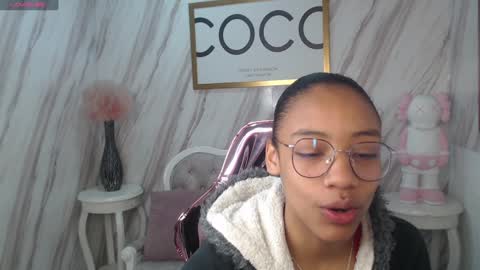 violeth_b online show from 12/15/24, 12:35