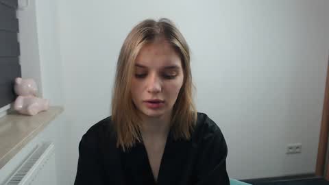 vivien_slender online show from 11/24/24, 02:29