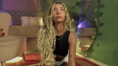 Wayuu Goddess  3 online show from 12/28/24, 03:15