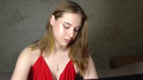 wira_witch online show from 11/12/24, 03:32