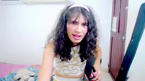 Yadira Miel online show from 12/08/24, 11:04