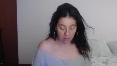 yasmin_love85 online show from 11/20/24, 03:15