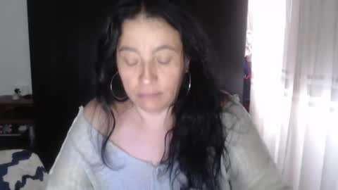 yasmin_love85 online show from 12/17/24, 03:38