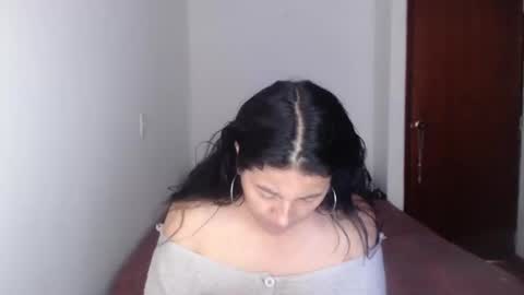 yasmin_love85 online show from 11/26/24, 04:14