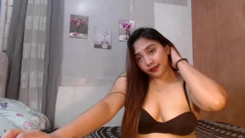 yhang_slut online show from 12/14/24, 03:03