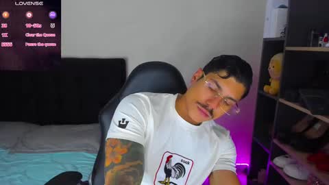 yisus_sexhot25 online show from 02/06/25, 02:06