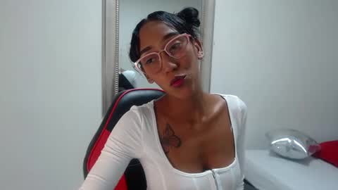 Zasha Romero online show from 11/18/24, 04:05