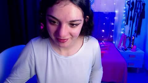 zoe_0111 online show from 11/22/24, 03:40