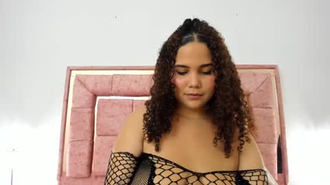 zoee_lov online show from 12/14/24, 03:14