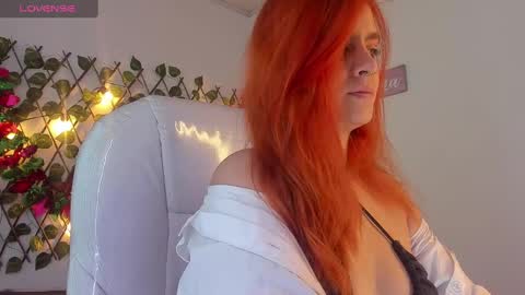 zoee_thompsonn online show from 12/18/24, 07:49