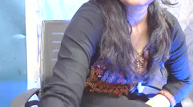 Supriya201 online show from 12/14/24, 01:27