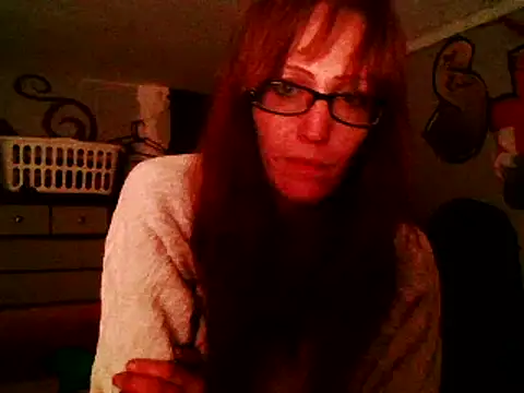 4EyedSluttyGinger online show from 11/18/24, 07:49