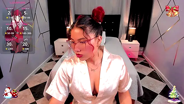 kyliejenner hot online show from 11/25/24, 02:59