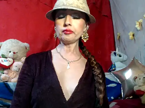 hottieperla online show from 11/11/24, 08:42