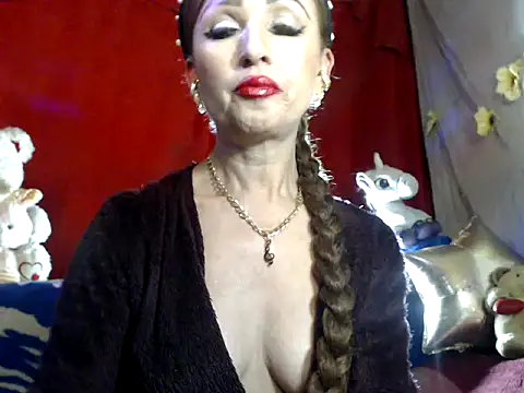 hottieperla online show from 12/04/24, 08:11