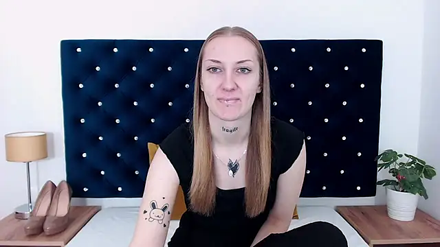 AlexaTease online show from 11/23/24, 10:43