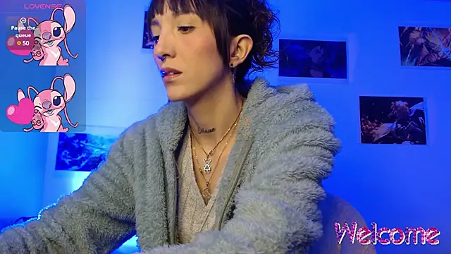 Sakura and yuki online show from 12/19/24, 02:45