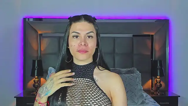 Emmilysantibanez online show from 01/04/25, 12:00