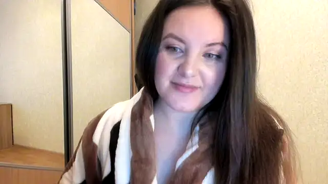 Katie WeaverX online show from 11/29/24, 08:34