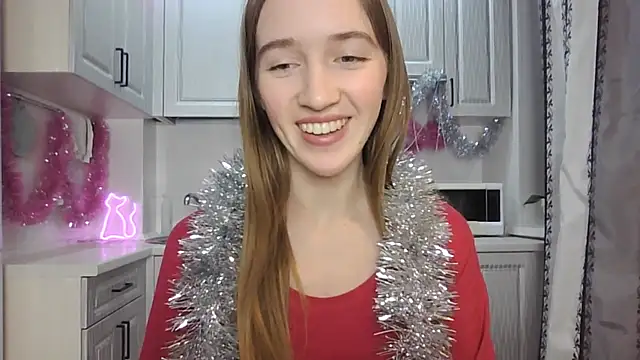 leslie my lovee online show from 12/23/24, 08:15