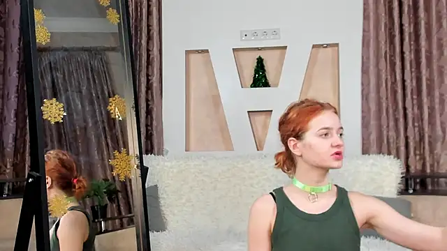 HayleyLi online show from 12/11/24, 01:23