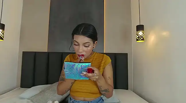 rachellmartinez online show from 12/12/24, 12:13