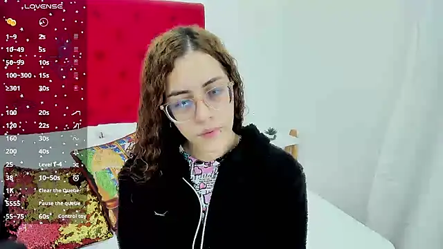 Isabela Sanchez online show from 12/30/24, 03:26