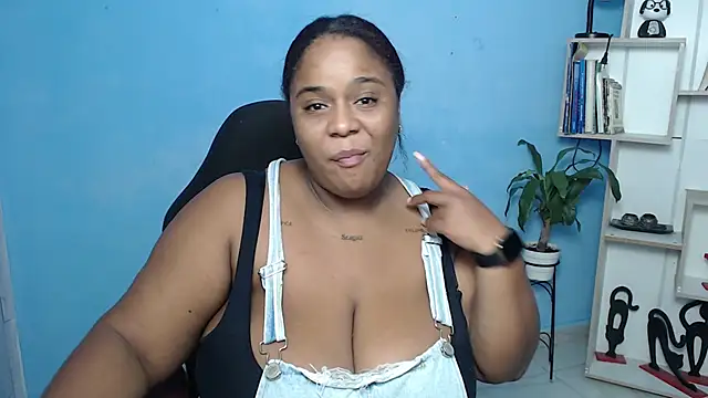 bbw charlote online show from 12/17/24, 12:01