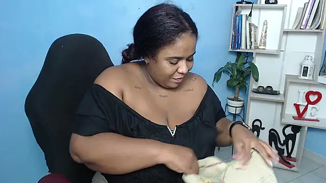 bbw charlote online show from 12/12/24, 12:03