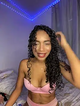 nicoleebony1 online show from 12/18/24, 07:49