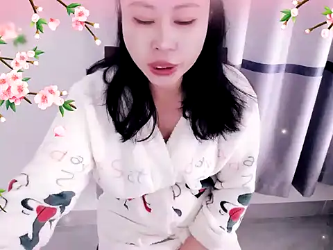 xiaoxuer online show from 12/10/24, 04:37